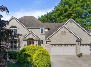 39089 Casimira Ave, Sterling Heights, MI 48313