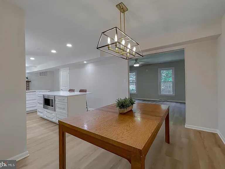 22373 Enoch Rd — Photo 11