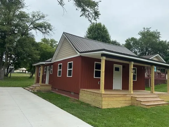54 N Elm St, Hesperia, MI 49421