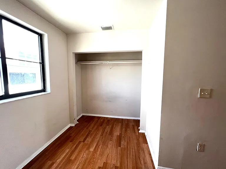 1134 NW 5th St #5 — Photo 17