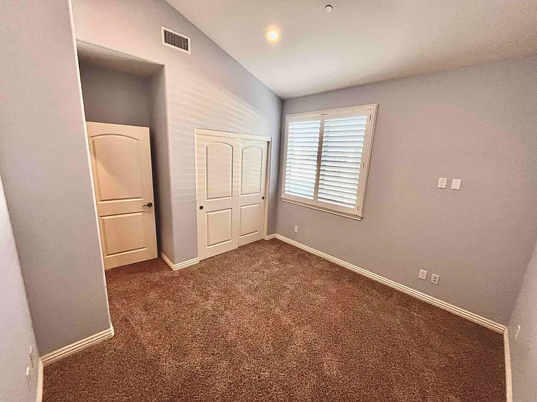 1921 Grant Ave #B — Photo 12