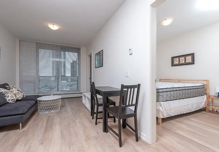 450 8th Ave SE #308 — Photo 7