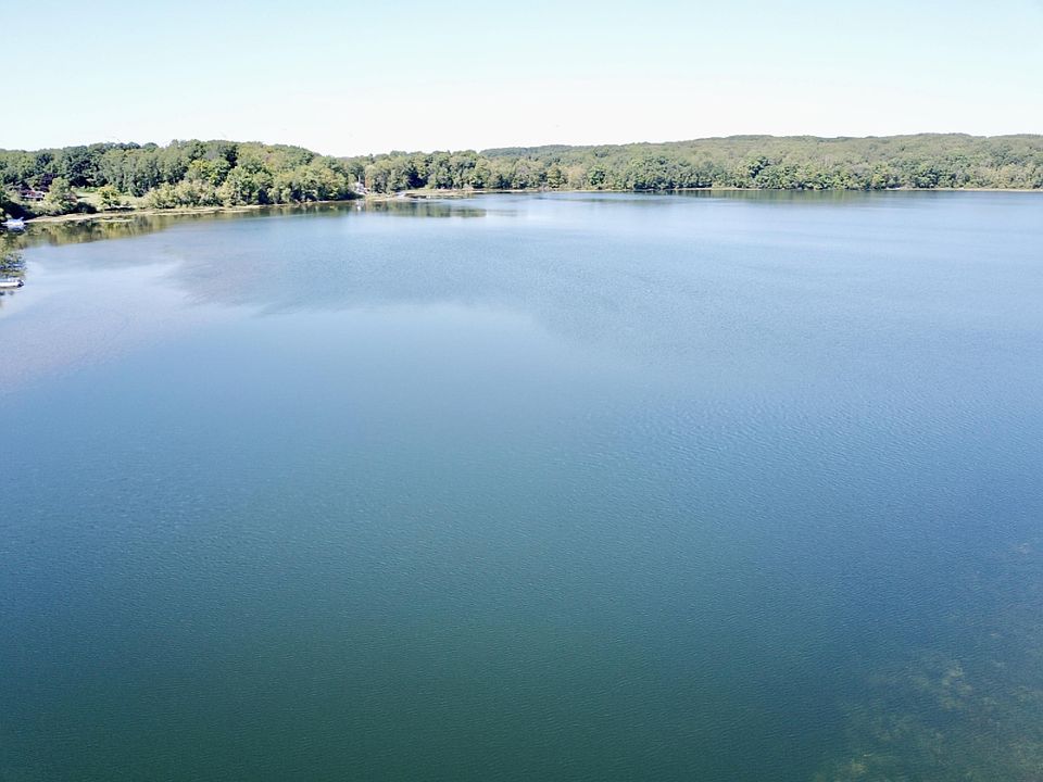 1st image of W Waters Edge Dr #3