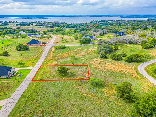 19114 White Bluff Dr, Whitney, TX 76692