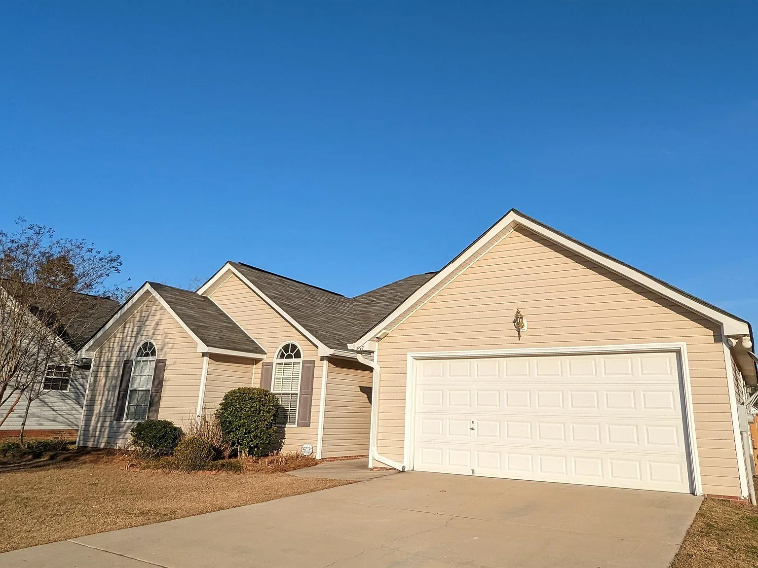 3 bed, 1560 sqft, $1,950 — Photo 3