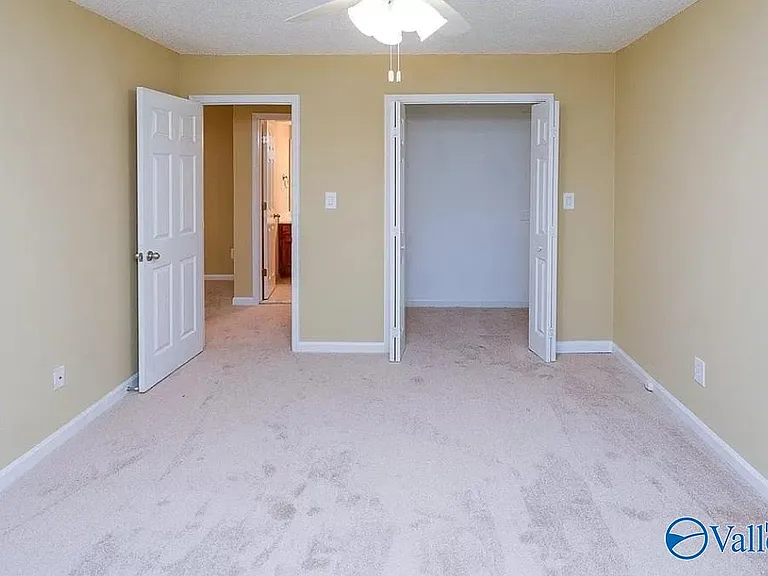 207 Mountain Ridge Dr #4 — Photo 16