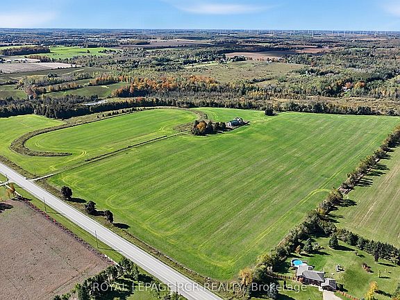 4th image of 516458 County Road 124 Rd