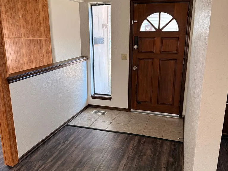 10213 Shadowridge Dr — Photo 8