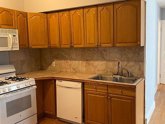 5th image of 1549 N Orleans St #2