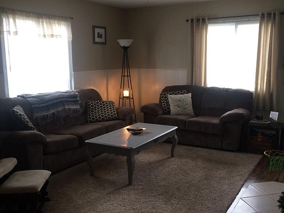 2nd image of 1664 Canterbury Rd