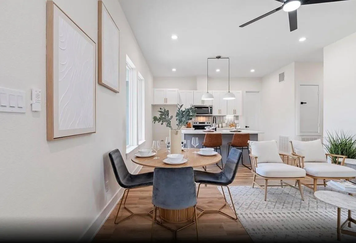 3 bed, 2.0 bath, 2640 sqft, $2,200 — Photo 4