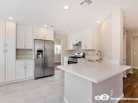 5th image of 2732 Desert Stream Ct