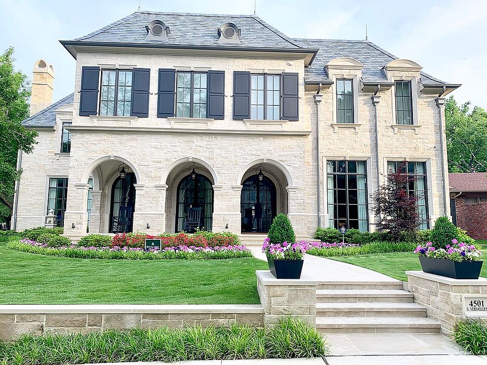 1st image of 4501 S Versailles Ave