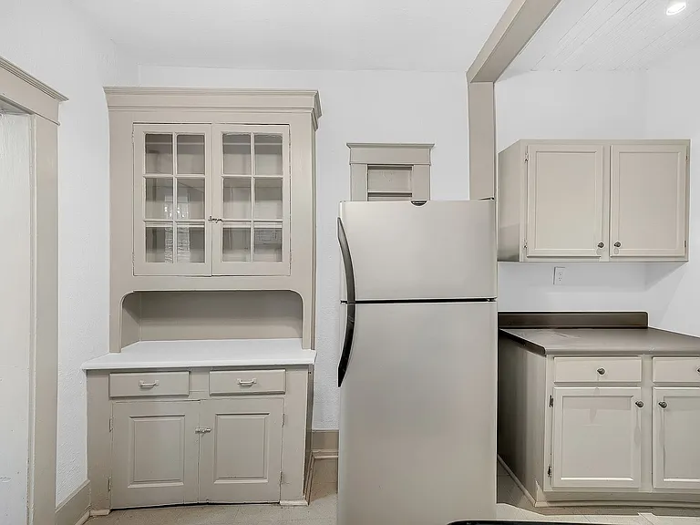 Highland Court II Apartments — Photo 14