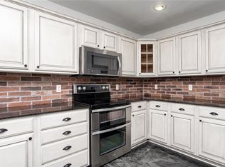 710 Walker St, Centerton, AR 72719