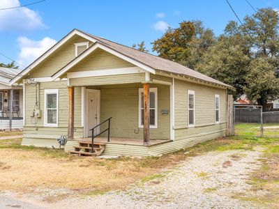 229 W Jerden Ln, Dallas, TX, 75208
