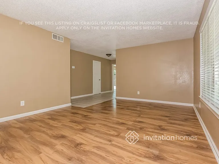 3116 Bridgeford Dr — Photo 3