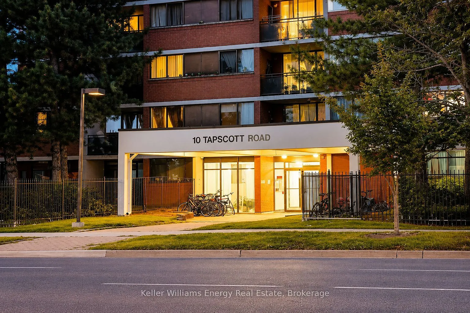 1 bed, $2,100 — Photo 2
