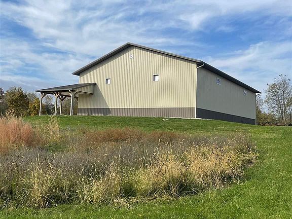 3rd image of 1719 Knox Highway 28