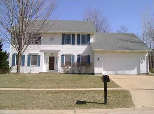 3820 Dove Ct NE, Cedar Rapids, IA 52402