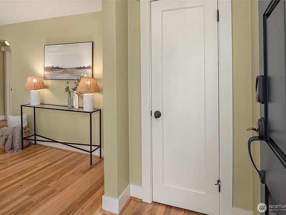 4th image of 4929 SW Dawson Street
