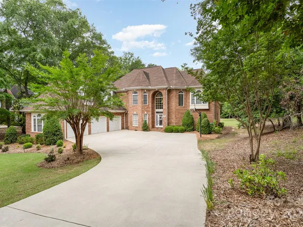 527 Bent Creek Ln, Spartanburg, SC 29306