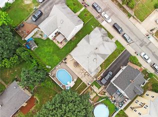 620 Fairmount St, Woonsocket, RI 02895