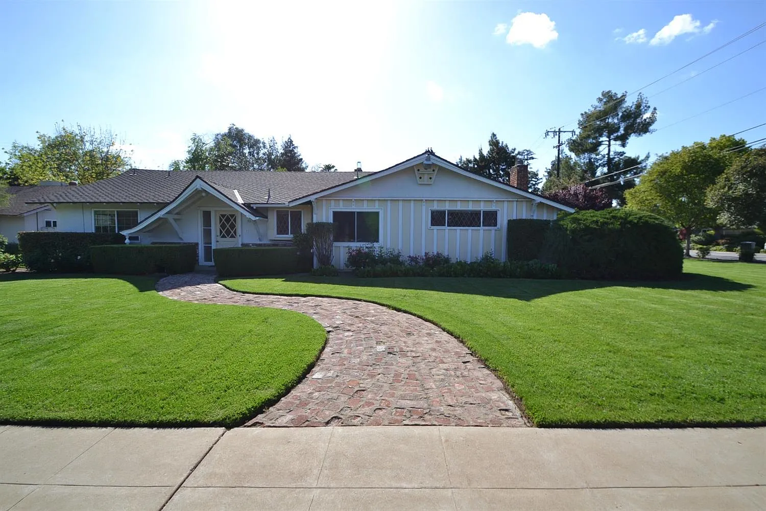 5585 N Nantucket Ave photo 1