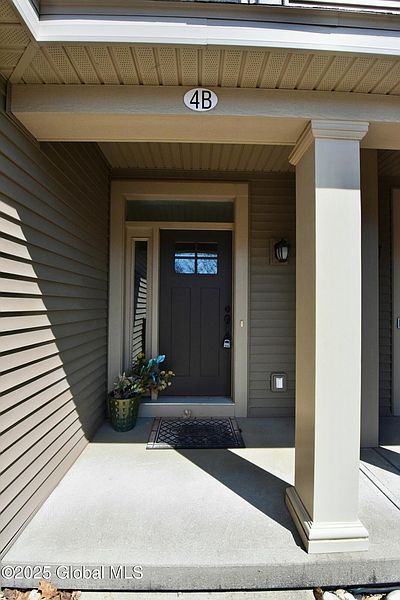 5th image of 4B Inglewood Drive