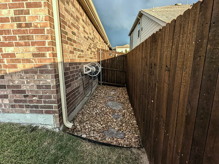 704 Rivers Creek Ln — Photo 37