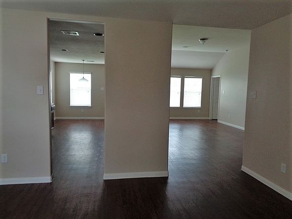 2nd image of 17 Mira Loma Dr