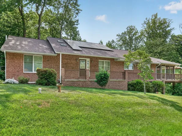 3523 Hilltop Dr, Port Republic, MD 20676