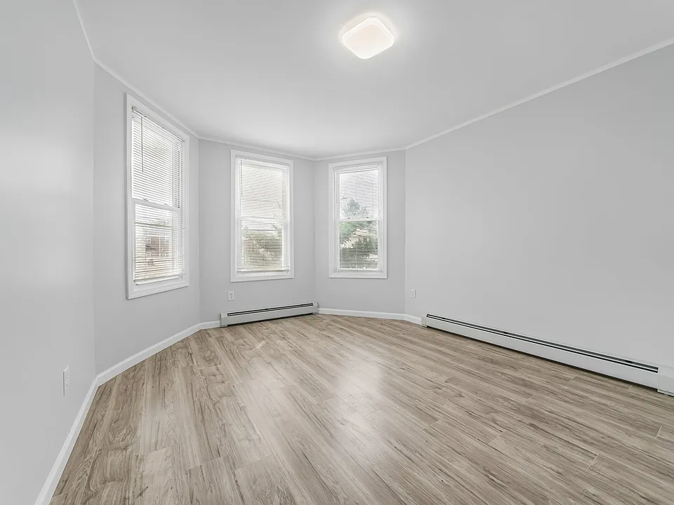 1st Room