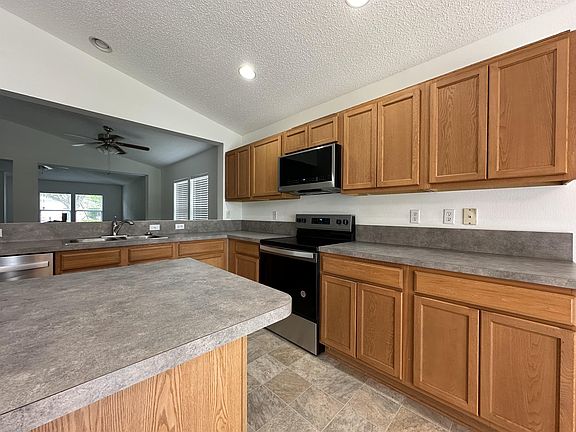 5th image of 5004 Cypress Links Blvd