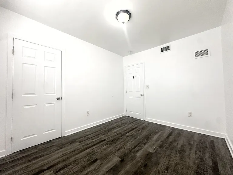 Miami Central Apartments — Photo 33