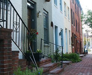 1st image of 542 Saint Mary St