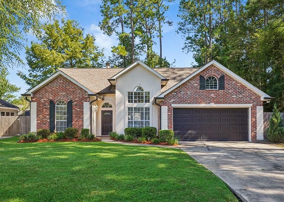 1st image of 253 Woodcrest Dr