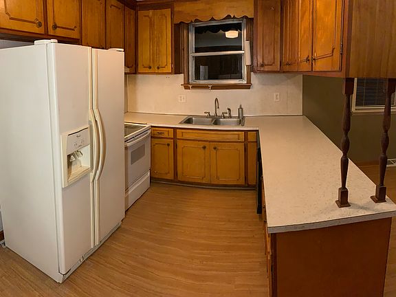 4th image of 3323 Gibbs Ln