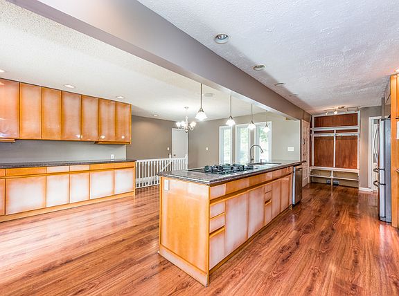 4th image of 36846 N Magnolia Ave