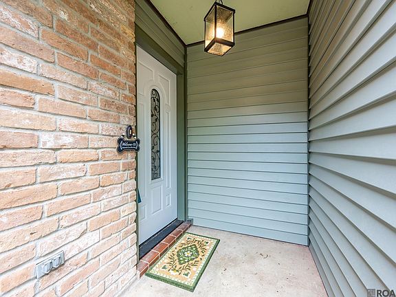 4th image of 1114 Knollhaven Dr