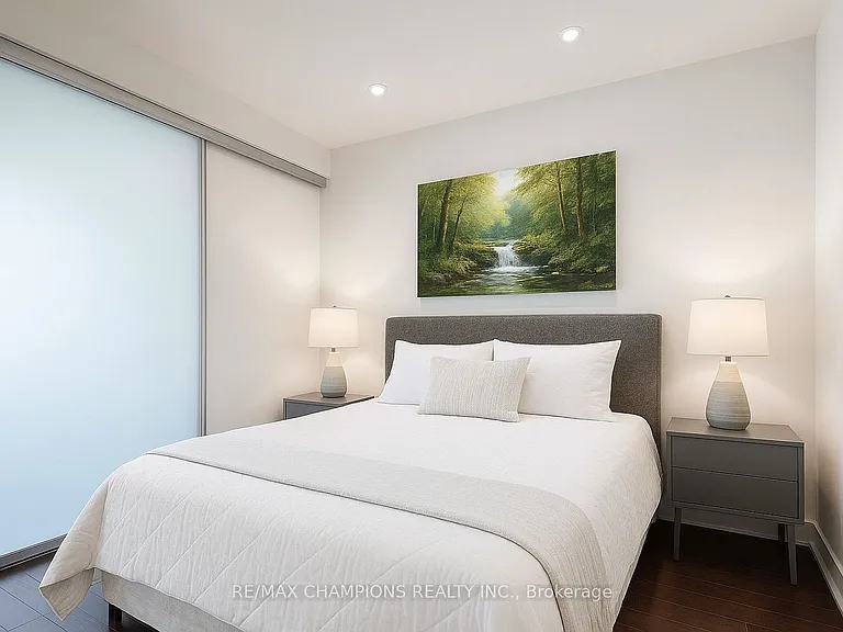 460 Adelaide St E #103 — Photo 9