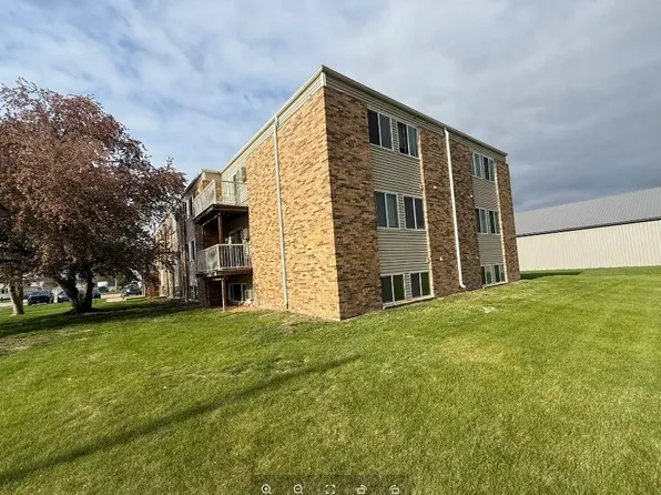 2657 40th Ave APT 15, Columbus, NE 68601