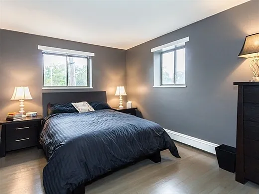 8 Riverside St #1 — Photo 2