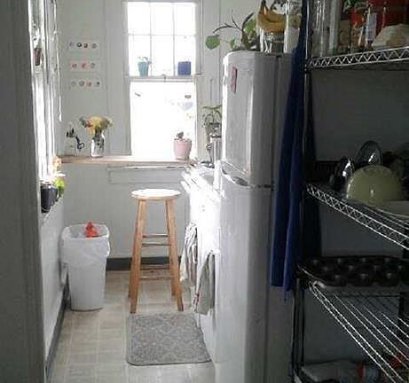 3rd image of 212 S Grant St APT 3
