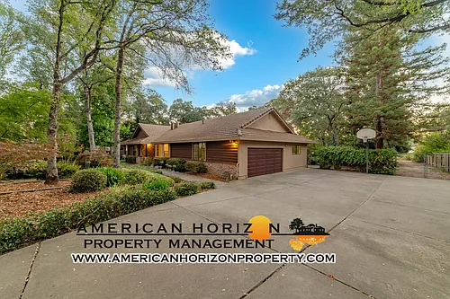 4341 Whispering Oaks Cir Photo 1
