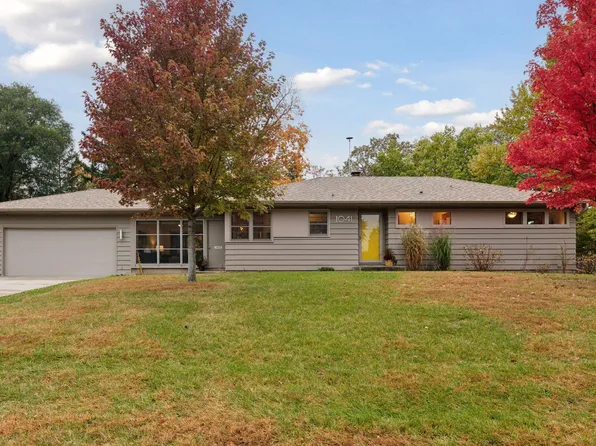 1041 Idaho Ave N, Golden Valley, MN 55427