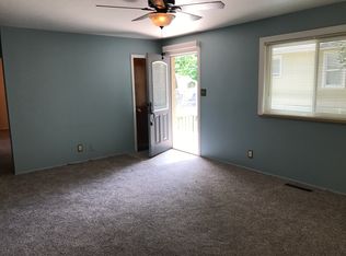 19 Bonfoy Ave APT D, Colorado Springs, CO 80909