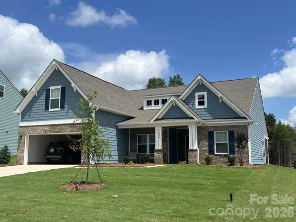 1808 Hunter Oaks Ln, Lincolnton, NC 28092