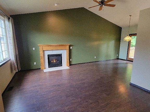 2nd image of 9519 17th Pl NE