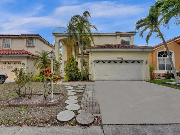 2508 Cardamon Ave, Hollywood, FL 33026